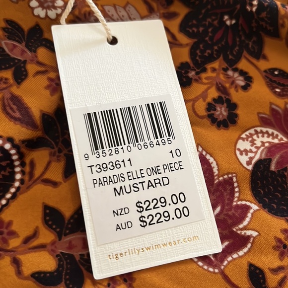 TIGERLILY Paradis Elle Tie Front Mustard One Piece Swimsuit Swimmers NWT RRP$229 - Picture 6 of 7